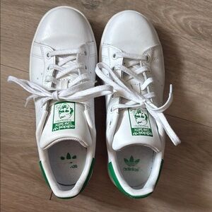 Adidas Stan Smith shoes